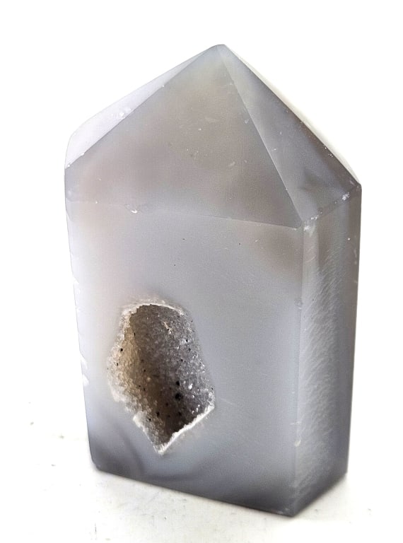 Brazilian Agate w/ Druzy Geode Window Stand Up: Item is the exact item in the image - Please review all terms and conditions prior to placing any bids - Bidder is responsible for all value grade dtermination - All sales final and any bid is an