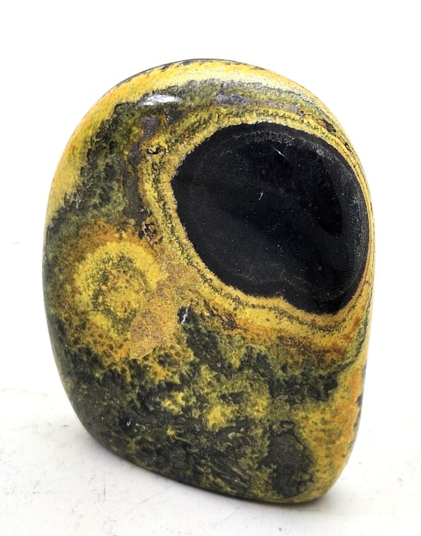 95.2 gram Natural Bumble Bee Agate Stand Up: Item is the exact item in the image - Please review all terms and conditions prior to placing any bids - Bidder is responsible for all value grade dtermination - All sales final and any bid is an