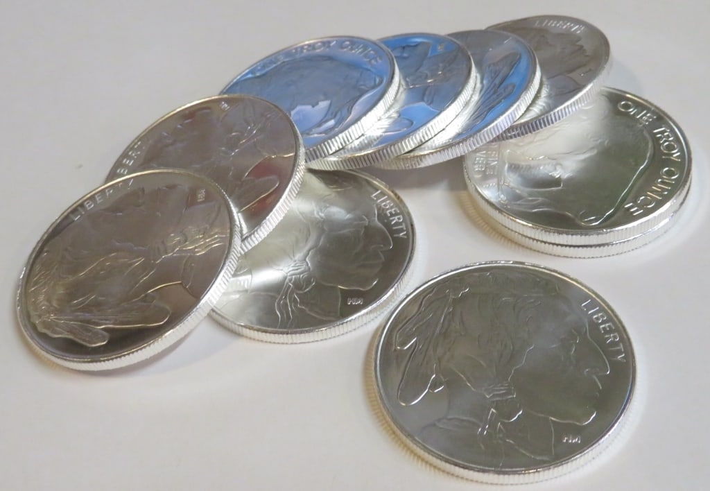 (10) Silver Buffalo Design 1 oz Rounds: Actual designs may vary - 1 oz Silver Buffalo Design Rounds - Please review all terms prior to placing any bids. Bidder is responsible for all value and grade determination.