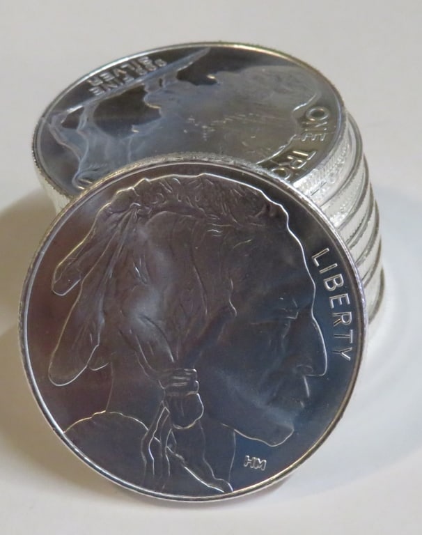 (10) Silver Buffalo Design 1 oz ROunds: Actual designs may vary - 1 oz Silver Buffalo Design Rounds - Please review all terms prior to placing any bids. Bidder is responsible for all value and grade determination.