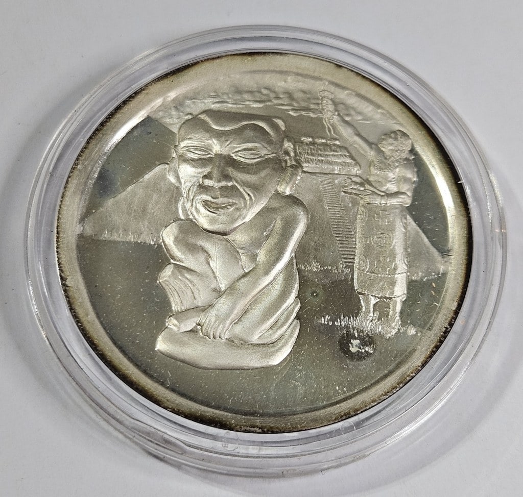 Temple Mound Builders Sterling Silver 1 oz Proof: Item is the exact item in the image - Sterling Silver 1 oz. The American Indian Collection Proof Round - Please review all terms and condiions prior to placing any bids in this auction - Please noteth