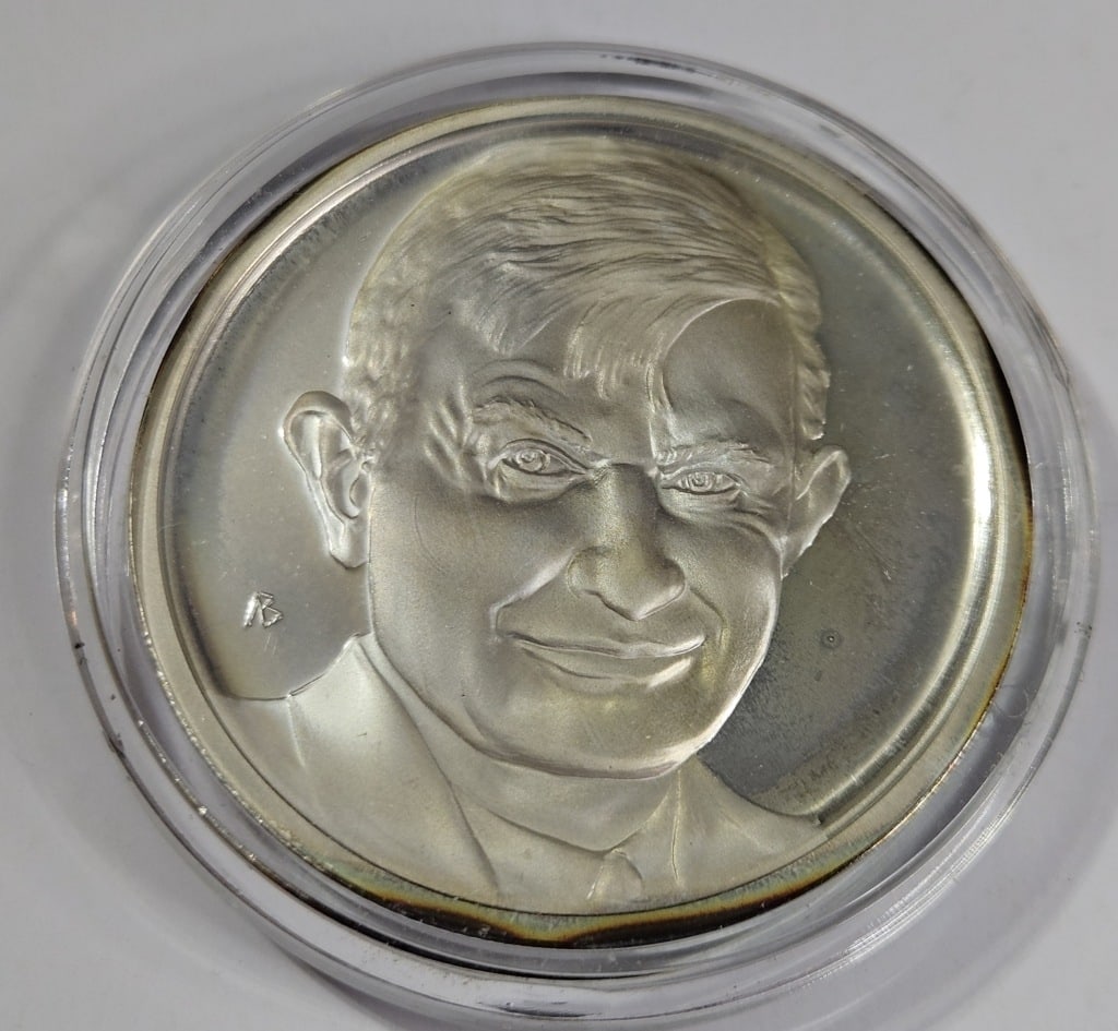 Will Rogers Sterling Silver 1 oz Proof Round: Item is the exact item in the image - Sterling Silver 1 oz. The American Indian Collection Proof Round - Please review all terms and condiions prior to placing any bids in this