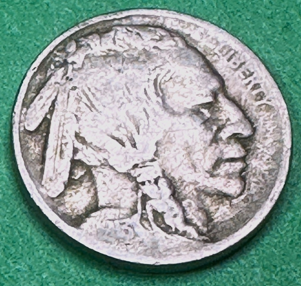 1913 Type 2 Buffalo Nickel- 1st Year Issue: Item is as shown in the image - Bidder is responsible for all grade and value determination - Please review the entire terms and conditions prior to placing any bids - All sales final - All invoicesdu
