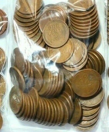 (1) Bag of 100 Lincoln Wheat Cents Unsearched: An unsearched bag counted from large hoard into parcels of 100 pcs.