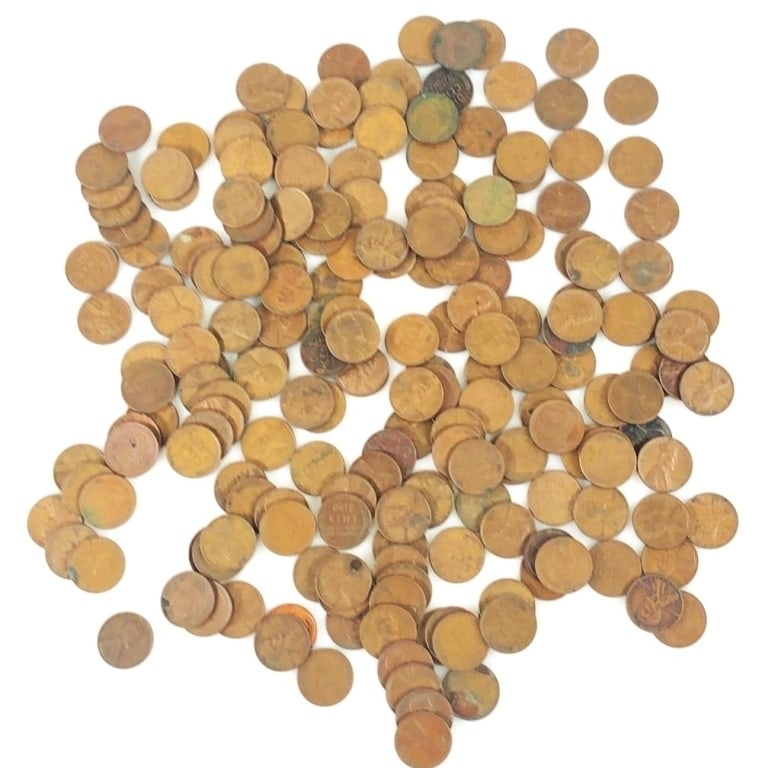 (275) Random Date/Grade Wheat Cents: Items are as shown in the image and described in the title - Please note tht we have more than one of these items and the exact item in the image may not be the item you recieve. Winning bidder
