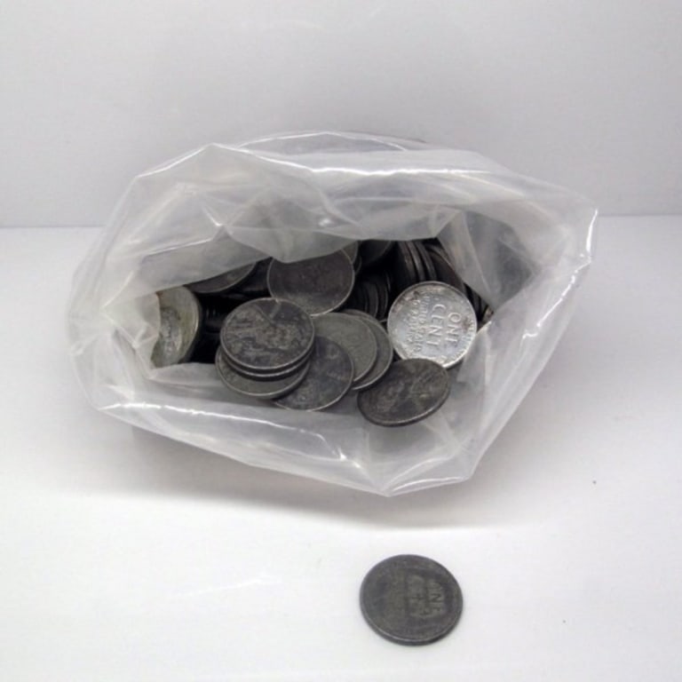50 pcs. Random Date WWII Steel Cents: Item is as shown in the image - Bidder is responsible for all grade and value determination - Please review the entire terms and conditions prior to placing any bids. All terms apply to each