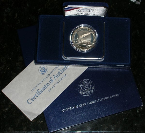 1987 US Constitution Proof Dollar: Item is as shown in the image - Bidder is responsible for all grade and value determination - Please review the entire terms and conditions prior to placing any bids. All terms apply to each