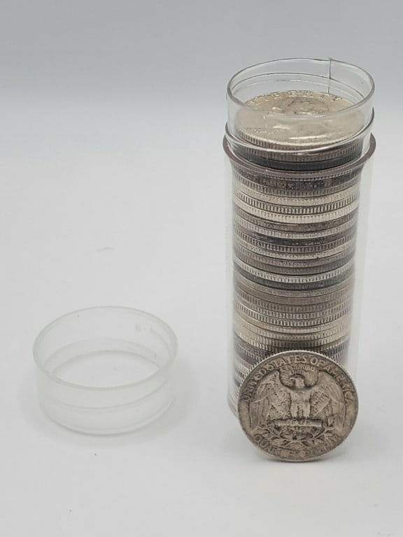 (40) Washington Quarters in Roll- 90% Silver Mixed: Items will be as shown in the image- A mixed date and grade lot. Please review the entire terms and conditions prior to placing any bids-