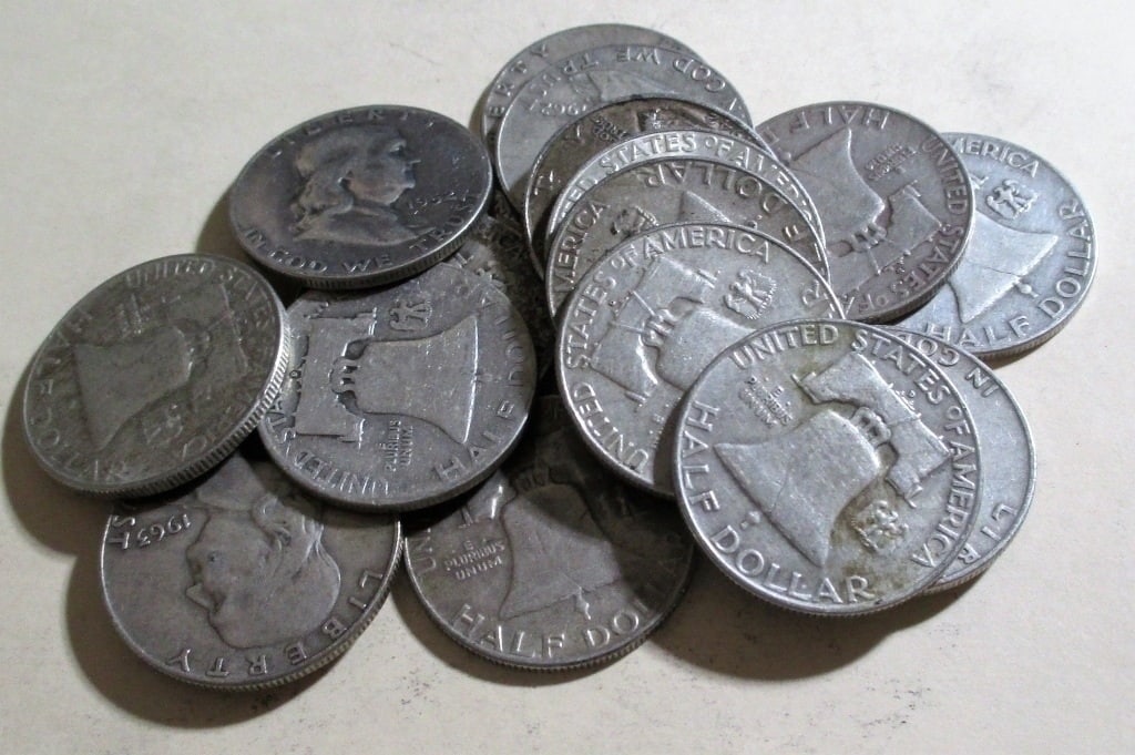(20) Random Date/Grade Franklin Half Dollars: Items will be as shown in the image- A mixed date and grade lot. Please review the entire terms and conditions prior to placing any bids-