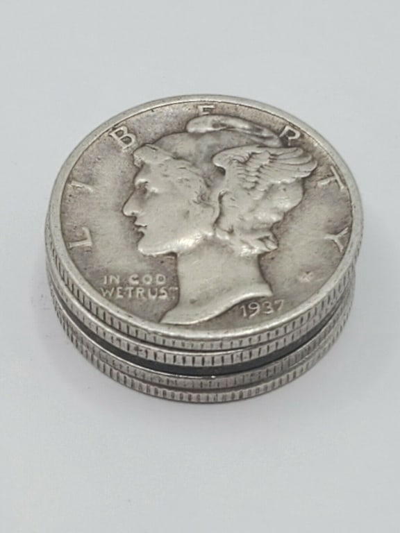 Lot of 5 Random Date Mercury Dimes: Winning bidder will receive 5 random date 90% silver Mercury Dimes