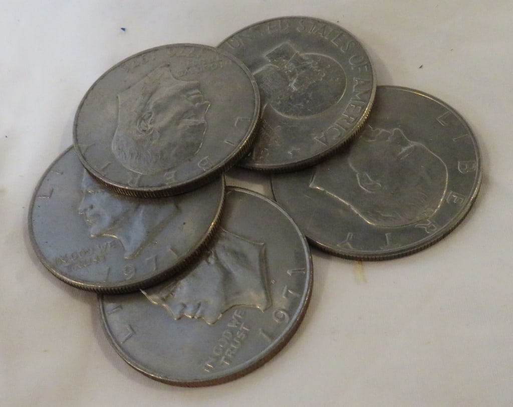 (5) US IKE Dollars: Items are as shown in image and described in title- Random date and large bulk lots may be stock images, since we have more than one of the items in the lot.