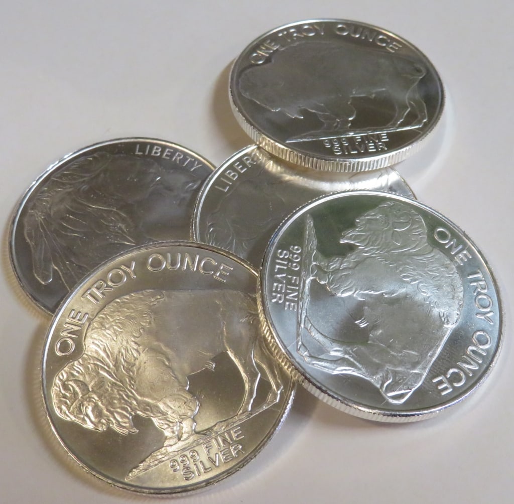 Lot of (5) 1 oz Silver Buffalo Rounds: Items will be as shown in the image - Bidder will recive FIVE 1 oz Buffalo design silver rounds- Designs may vary -