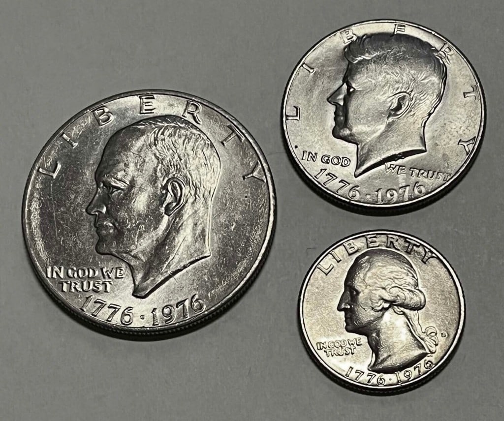 Bicentennial Coin Set - 1976 25c-50c-1d-Clad (1 of 2)