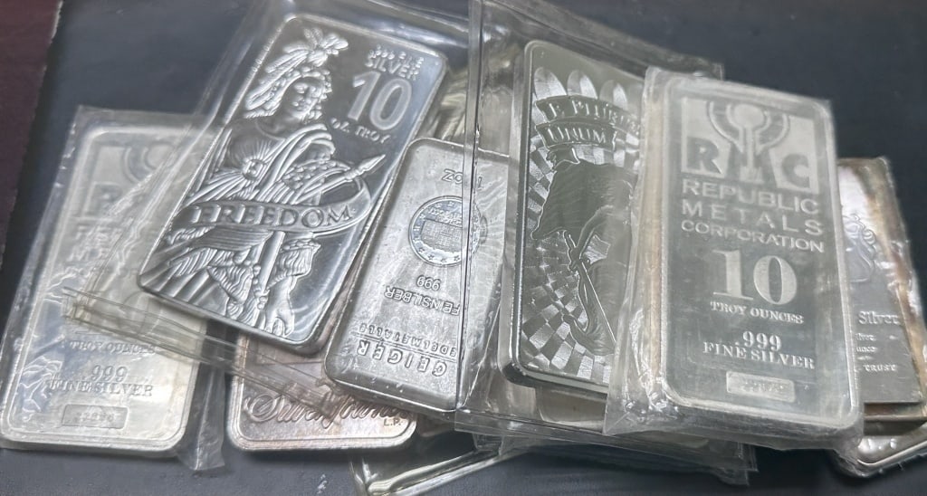 (1) Random Maker 10 oz. Silver Bar -.999 Pure: Items are as shown in the image and will be as described- Please review all terms and conditions prior to placing any bids-