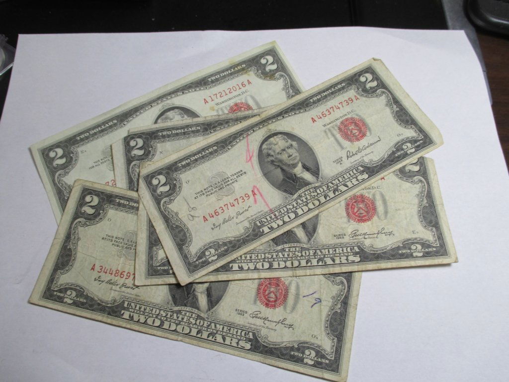 (5) 1953 Red Seal $ 2 United States Notes (1 of 3)