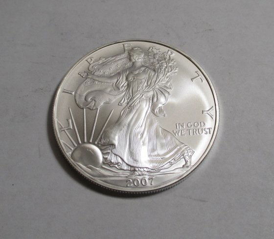 2007 US Silver Eagle - CH BU Grade (1 of 2)
