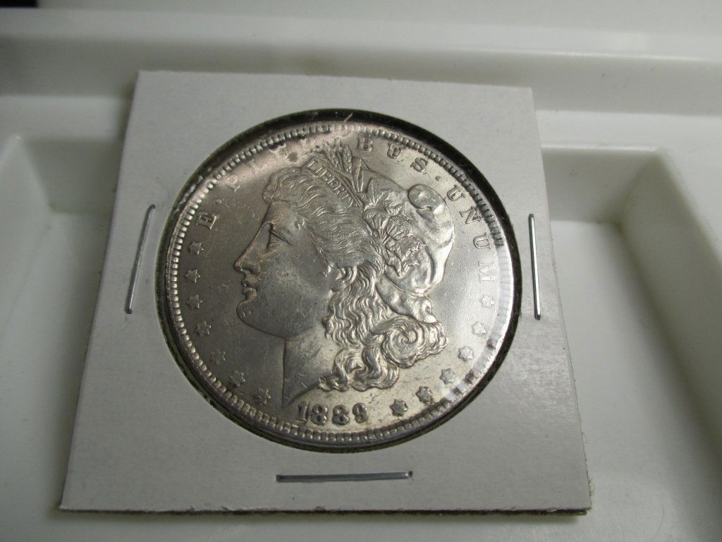 1889 P High Grade Morgan Silver Dollar (1 of 2)