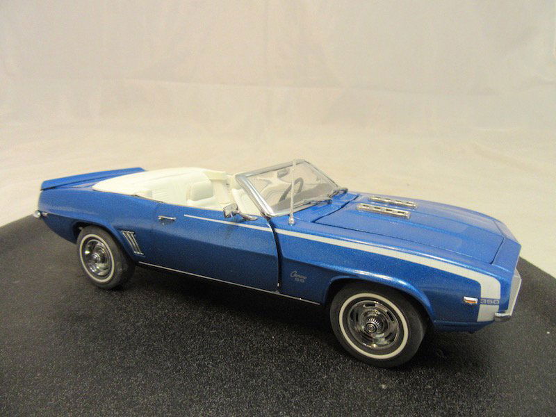 Danbury Mint 1969 Chevrolet Camaro: Great condition. Includes the box, inserts, certificate of authenticity and more.