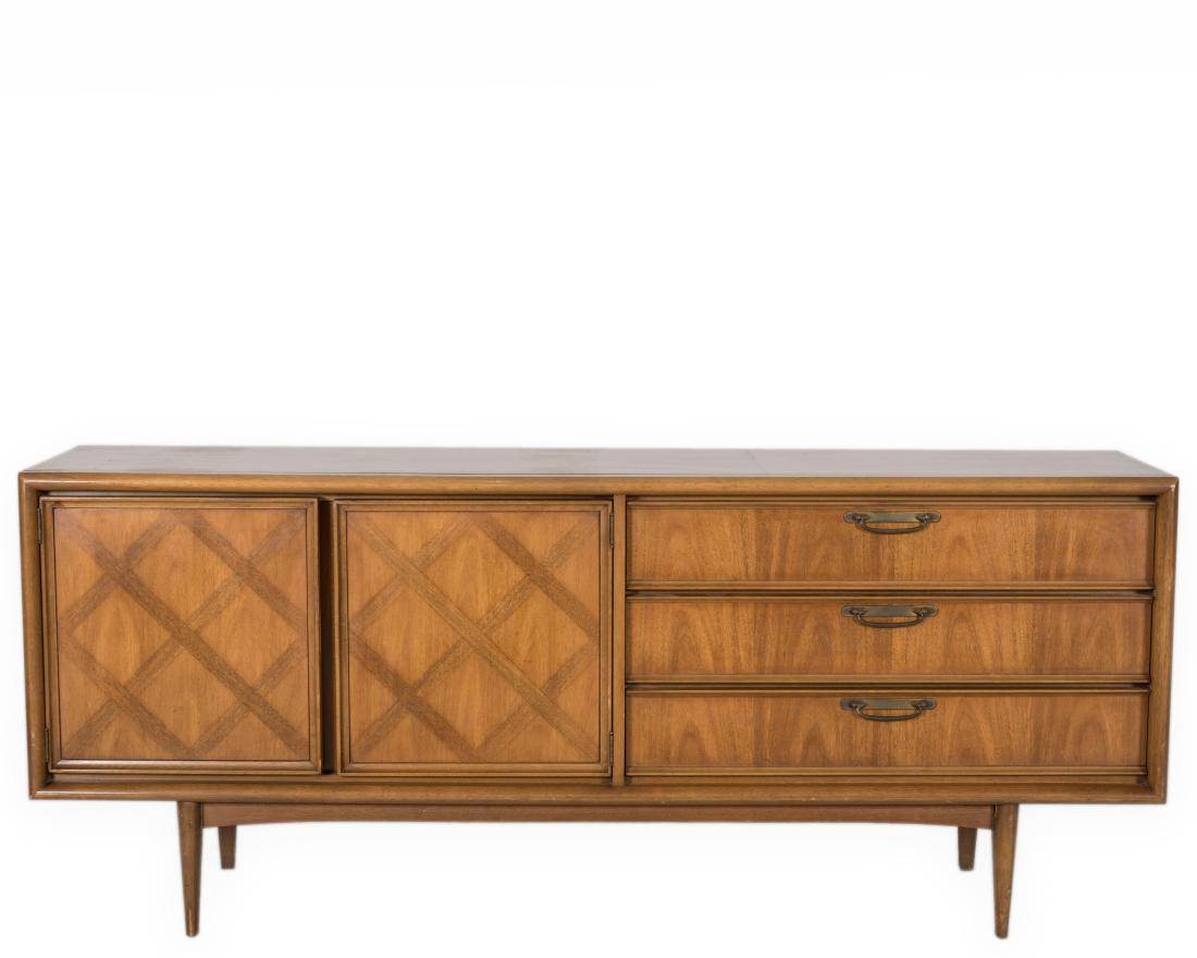 United Furniture Credenza: Description - A United Furniture credenza. Dimensions - 32" x 75" x 19"