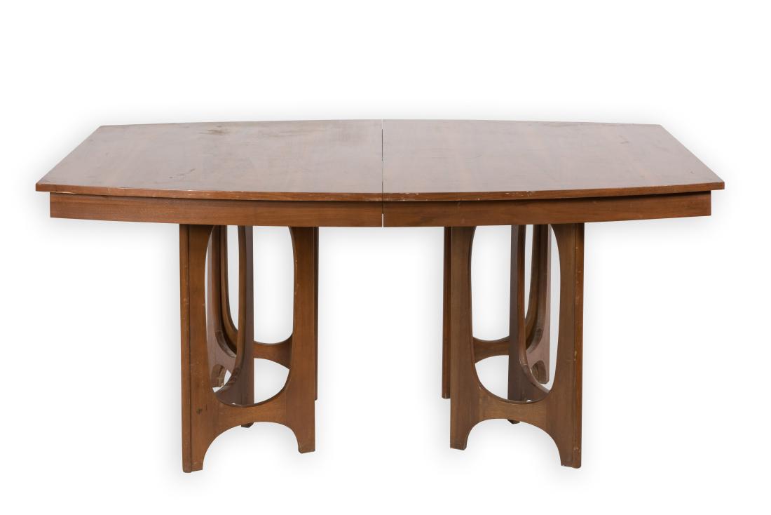 Broyhill Brasilia Dining Room Table (1 of 5)