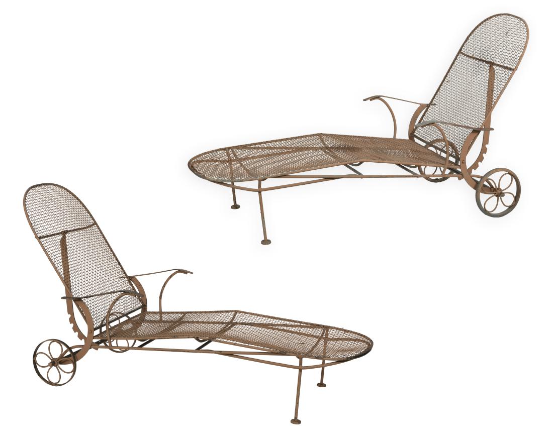 Two Russell Woodard Chaise Lounges: Description - Two Russell Woodard chaise lounges. Dimensions - 36" x 68" x 26"