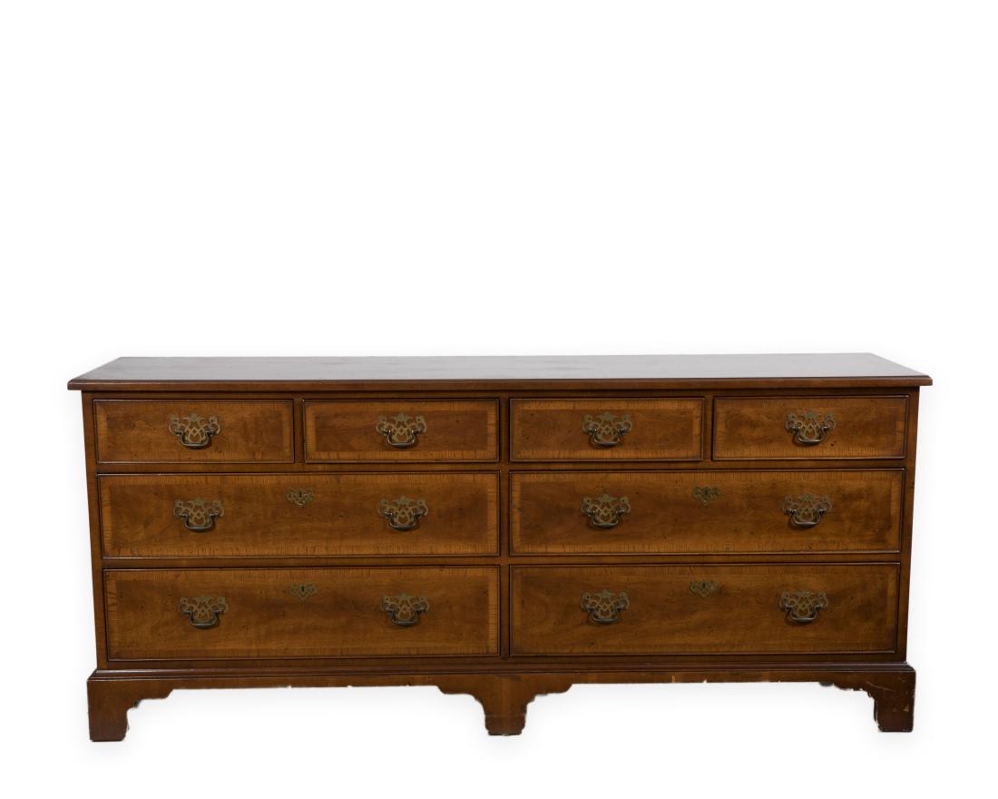 Henredon Banded Mahogany Dresser: Description - A Henredon "18th Century" banded mahogany eight drawer dresser. Dimensions - 31.5" x 72" x 20"