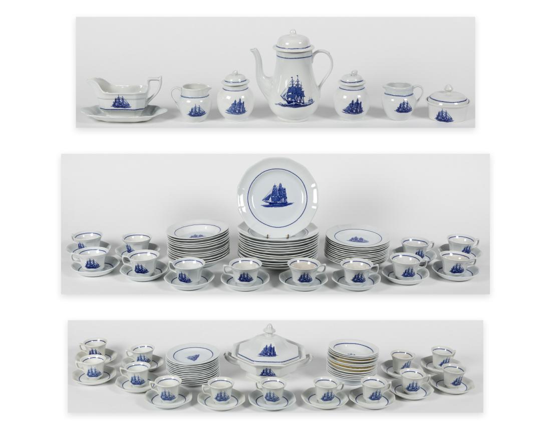 Wedgewood Dinner Set - 119 Pieces (1 of 5)