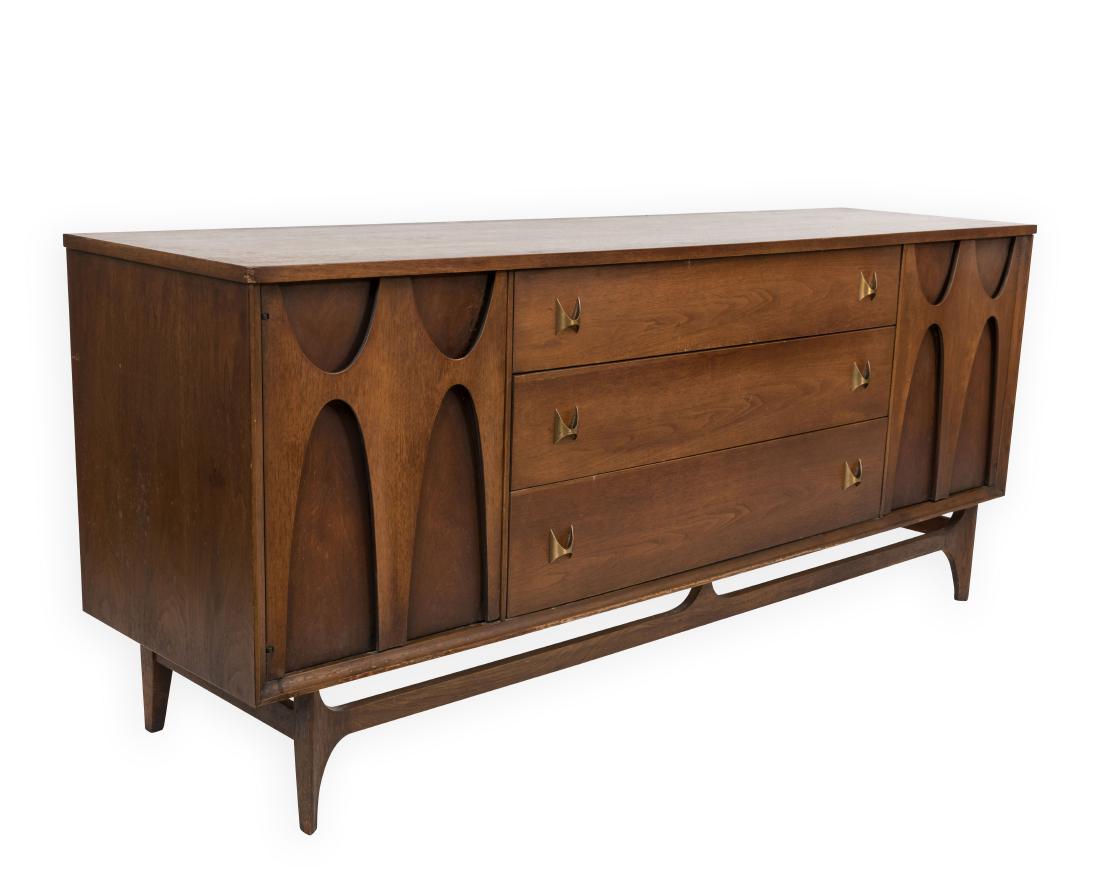 Broyhill Brasilia Credenza: Description - A Broyhill Brasilia credenza. Dimensions - 31" x 72" x 19"