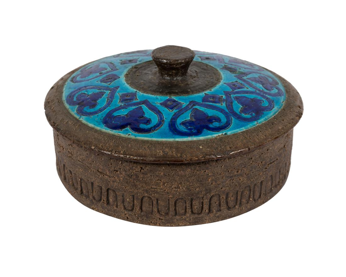 Aldo Londi for Bitossi Raymor Pottery: Description - Aldo Londi for Bitossi Raymor pottery. Dimensions - 3.5" x 7"