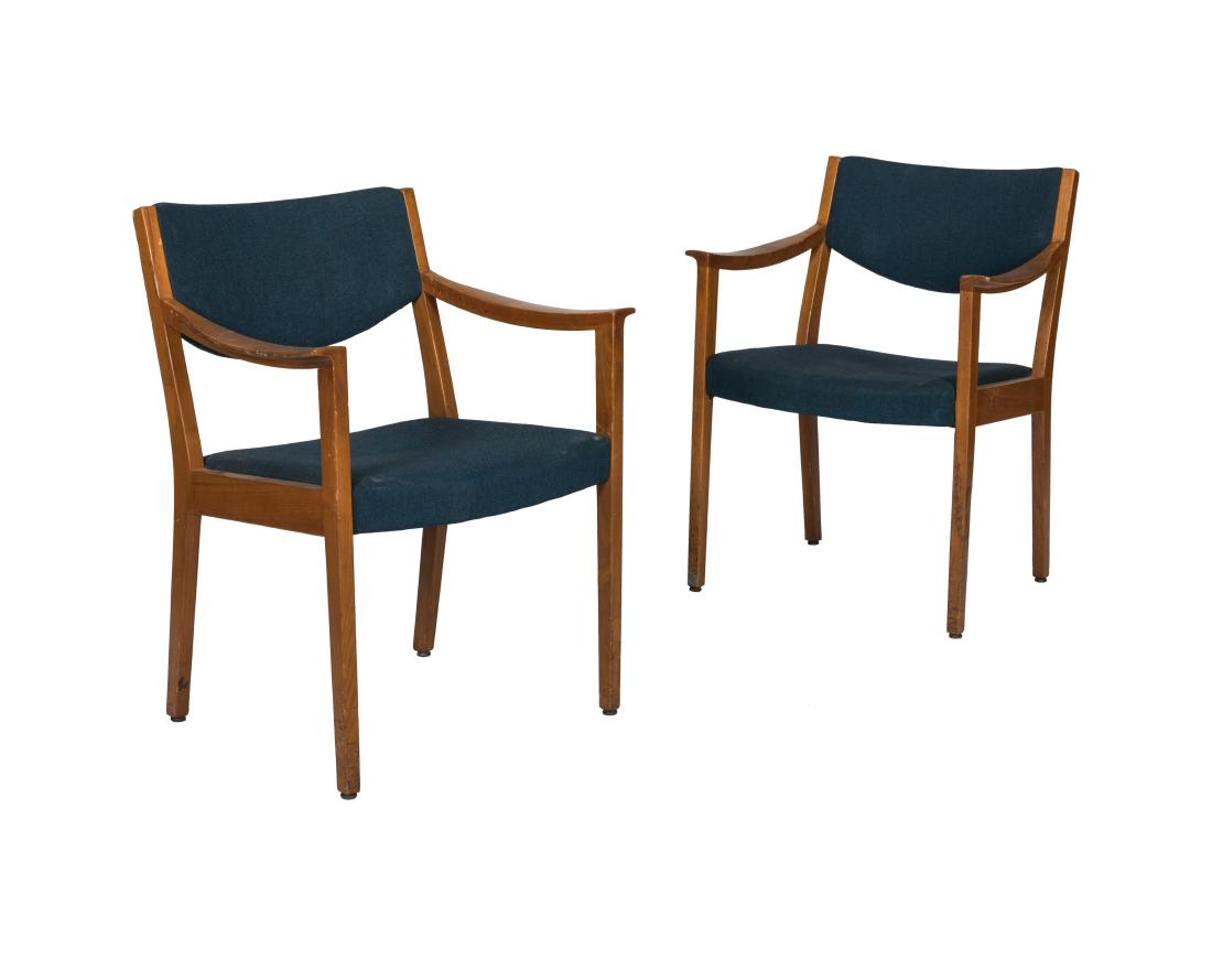 Gunlock Sculpted Pair Arm Chairs (1 of 3)