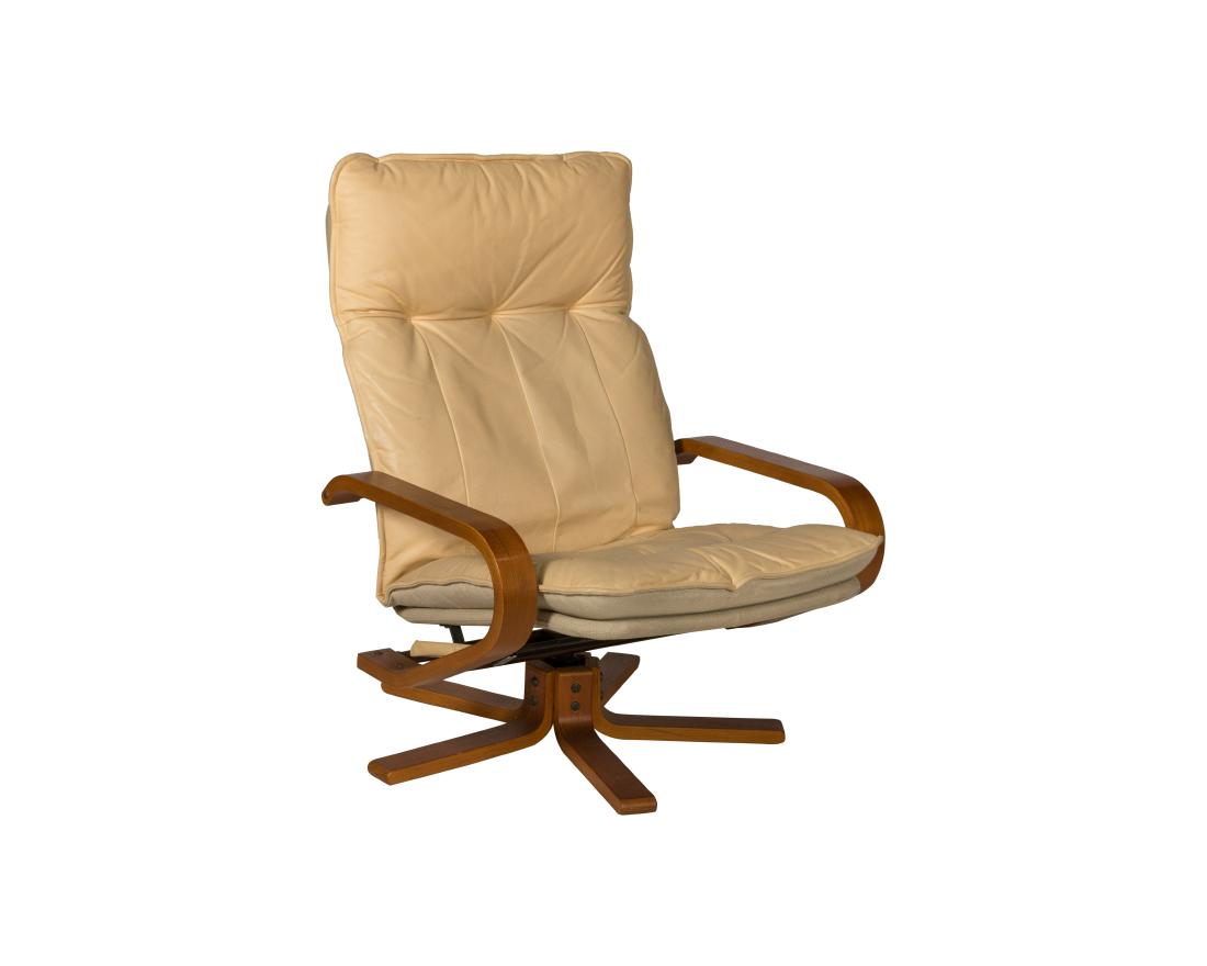 Kebe Danish Reclining Lounge Chair: Description - A Kebe Danish reclining lounge chair. Dimensions - 36" x 29" x 32"