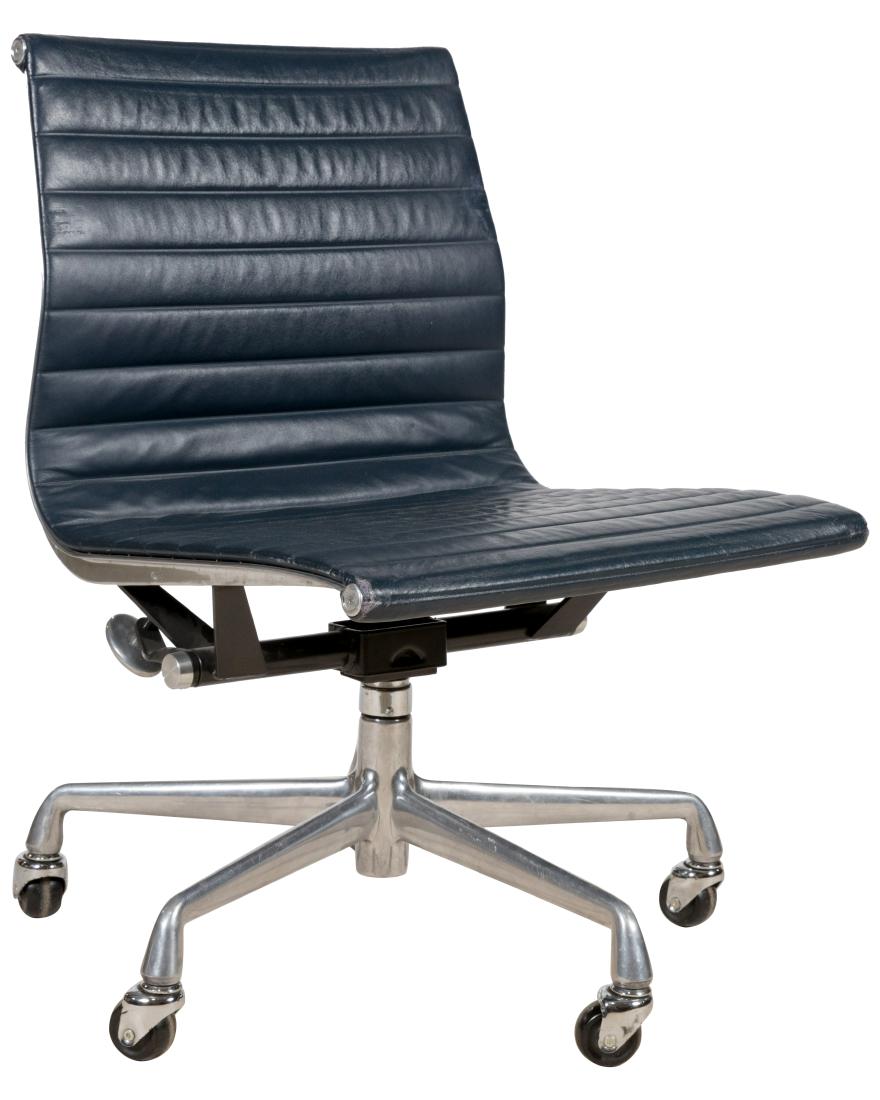 Eames Aluminum Group Management Chair (1 of 3)