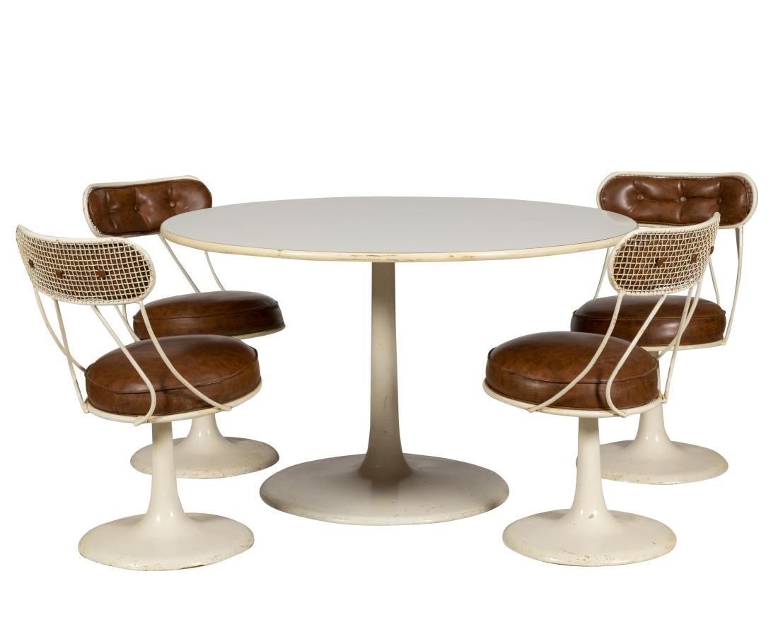 Five Piece Tulip Style Kitchen Set (1 of 2)