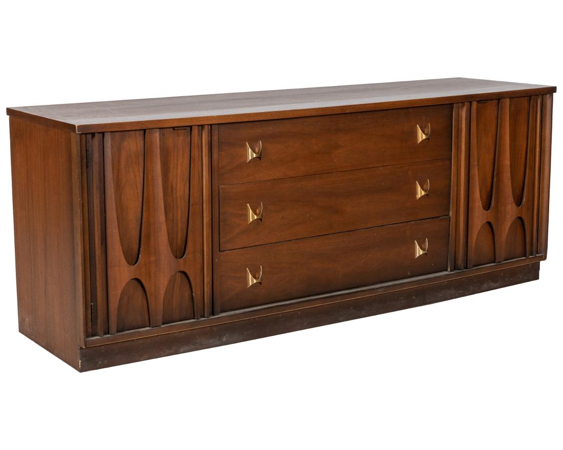 Broyhill Brasilia Credenza: Description - Credenza by Broyhill. Dimensions - 24" x 62" x 17"