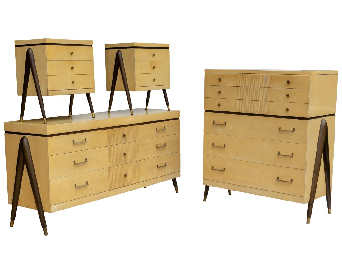 Selig Modern Bedroom Set (1 of 5)
