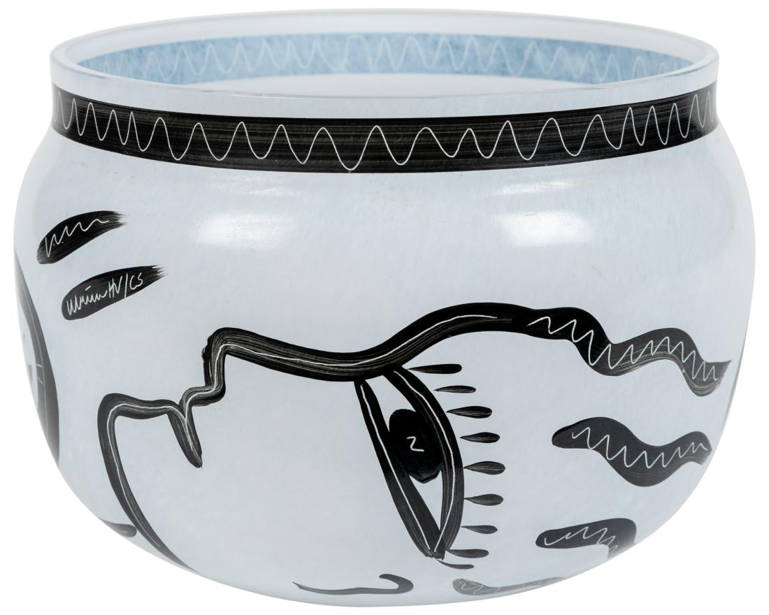 Kosta Boda "Faces" Bowl by Ulrica Hydman Vallien: Description - Kosta Boda "Faces" abstract bowl by Ulrica Hydman Vallien. Dimensions - 6" x 7"