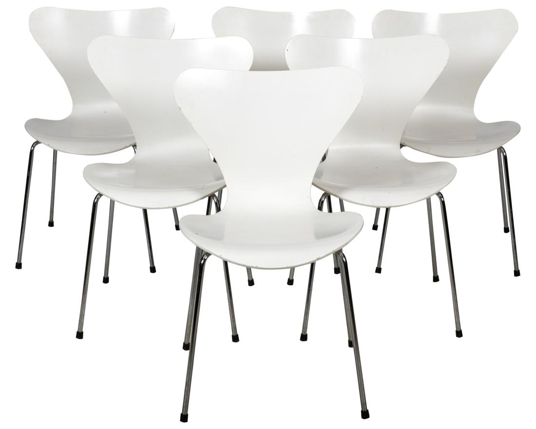 Arne Jacobsen for Fritz Hansen Series 7 Chairs (1 of 4)