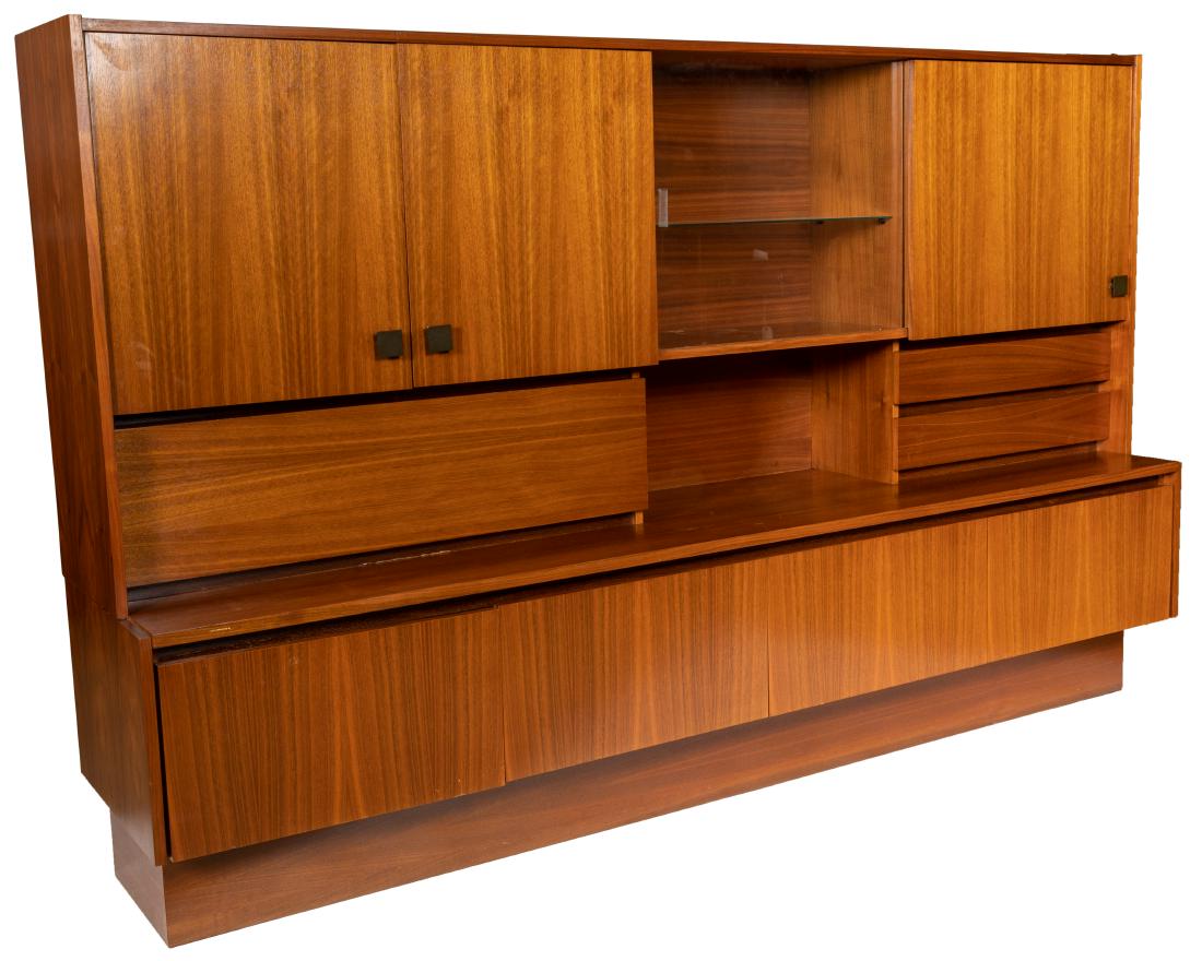 Buch Wohnmobel Teak Two Part Credenza (1 of 4)