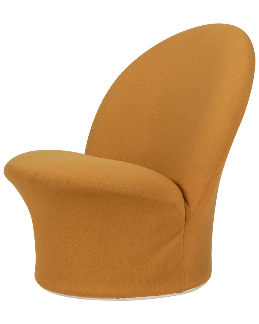 Pierre Paulin - Artifort Lounge Chair: Description - Pierre Paulin artifort lounge chair. Dimensions - 30" x 28" x 29"