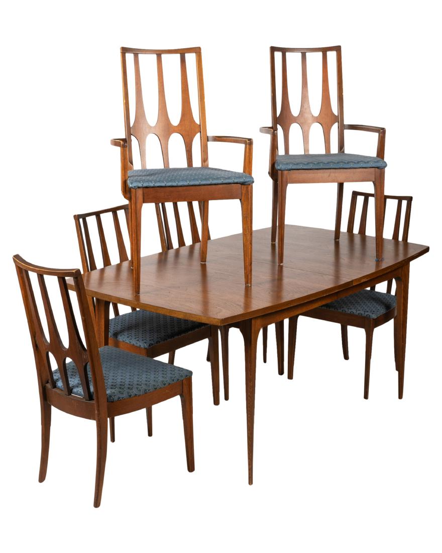 Broyhill Brasilia - Dining Table and Chairs (1 of 5)