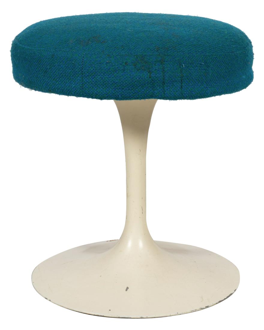 Eero Saarinen - for Knoll Tulip Stool (1 of 3)