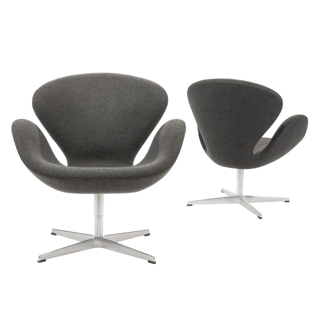 Arne Jacobsen - Fritz Hansen - Swan Chairs (1 of 8)