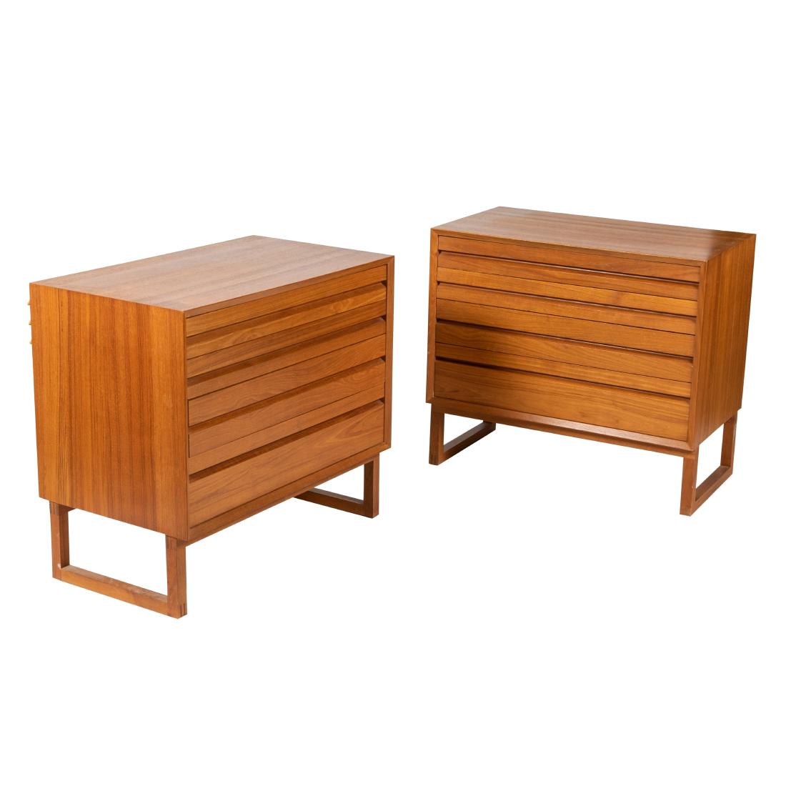 Poul Cadovius - Chests: Description - Pair of Poul Cadovius chests. Dimensions - 28" x 31.5" x 18"