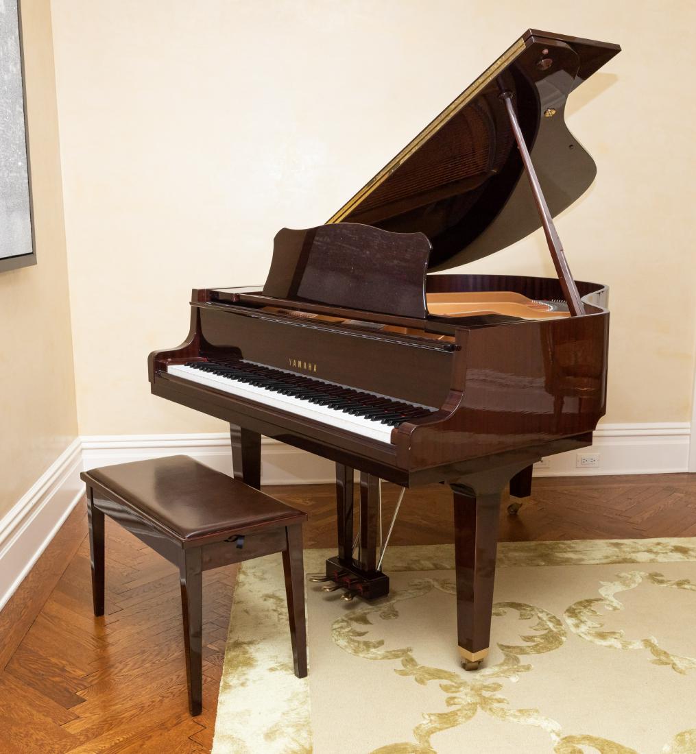 Yamaha - Mahogany Baby Grand Piano & Bench (1 of 18)