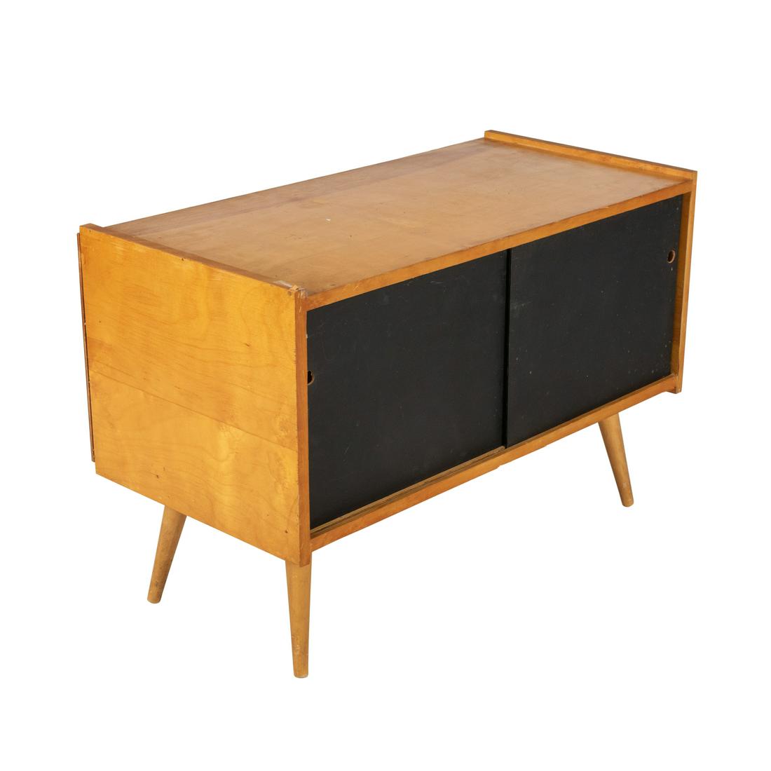 Paul McCobb - Planner Group - Low Credenza: Description - Paul McCobb Planner Group low credenza. Dimensions - 24" x 35.5" x 18"