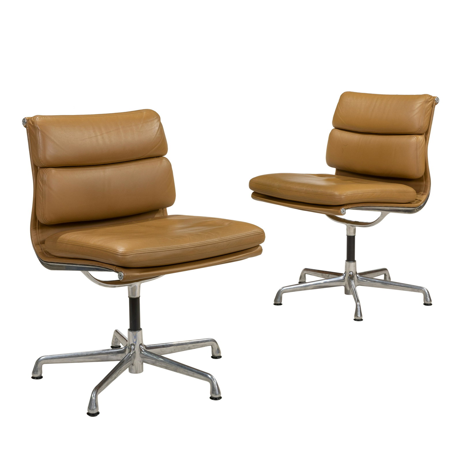 Charles & Ray Eames - Soft Pad Chairs - Pair (1 of 4)