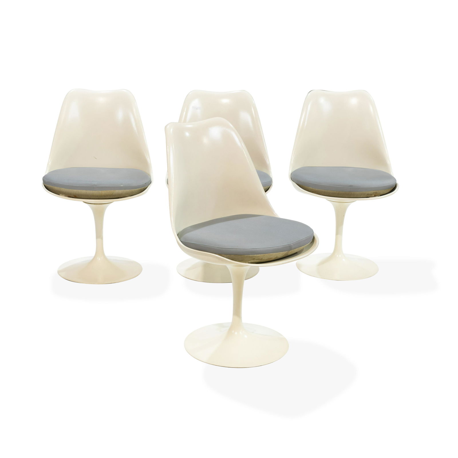 Eero Saarinen - Knoll - Tulip Chairs (1 of 3)