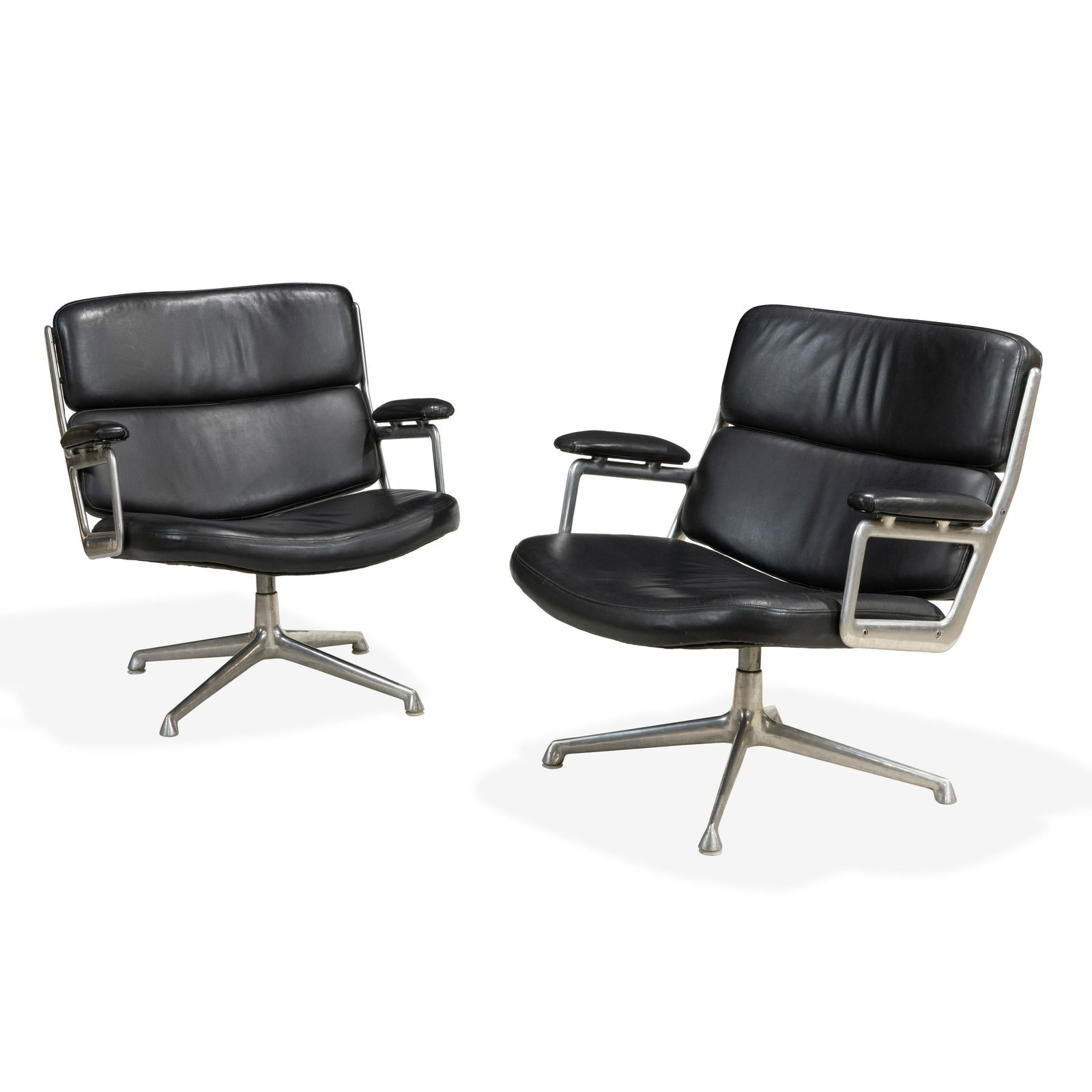 Charles & Ray Eames - Time-Life Lounge Chairs (1 of 5)