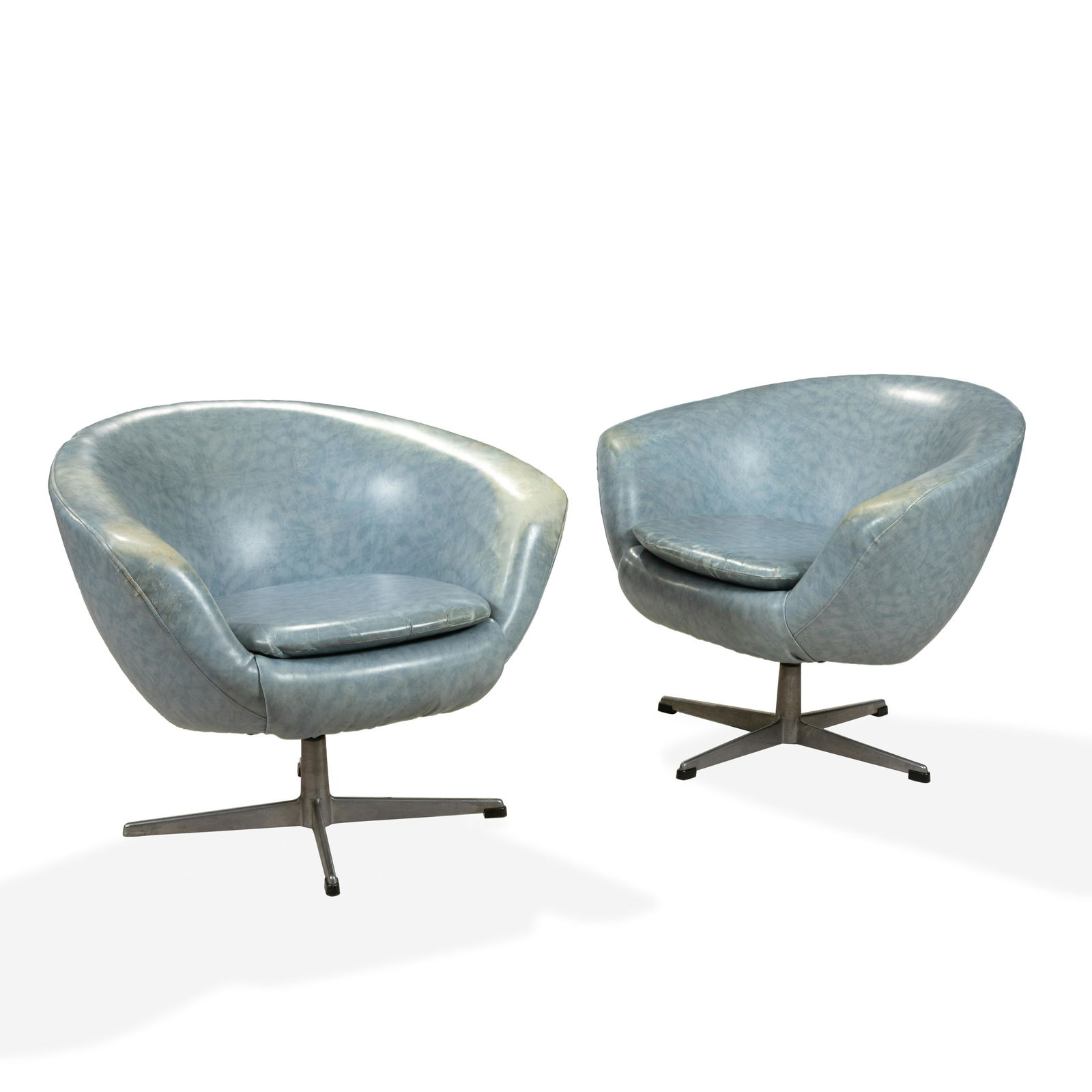 Overman Style Pod Chairs (1 of 3)
