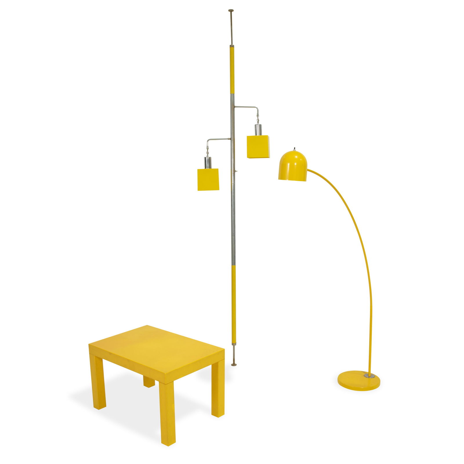Plastic Table and Lamps (1 of 2)
